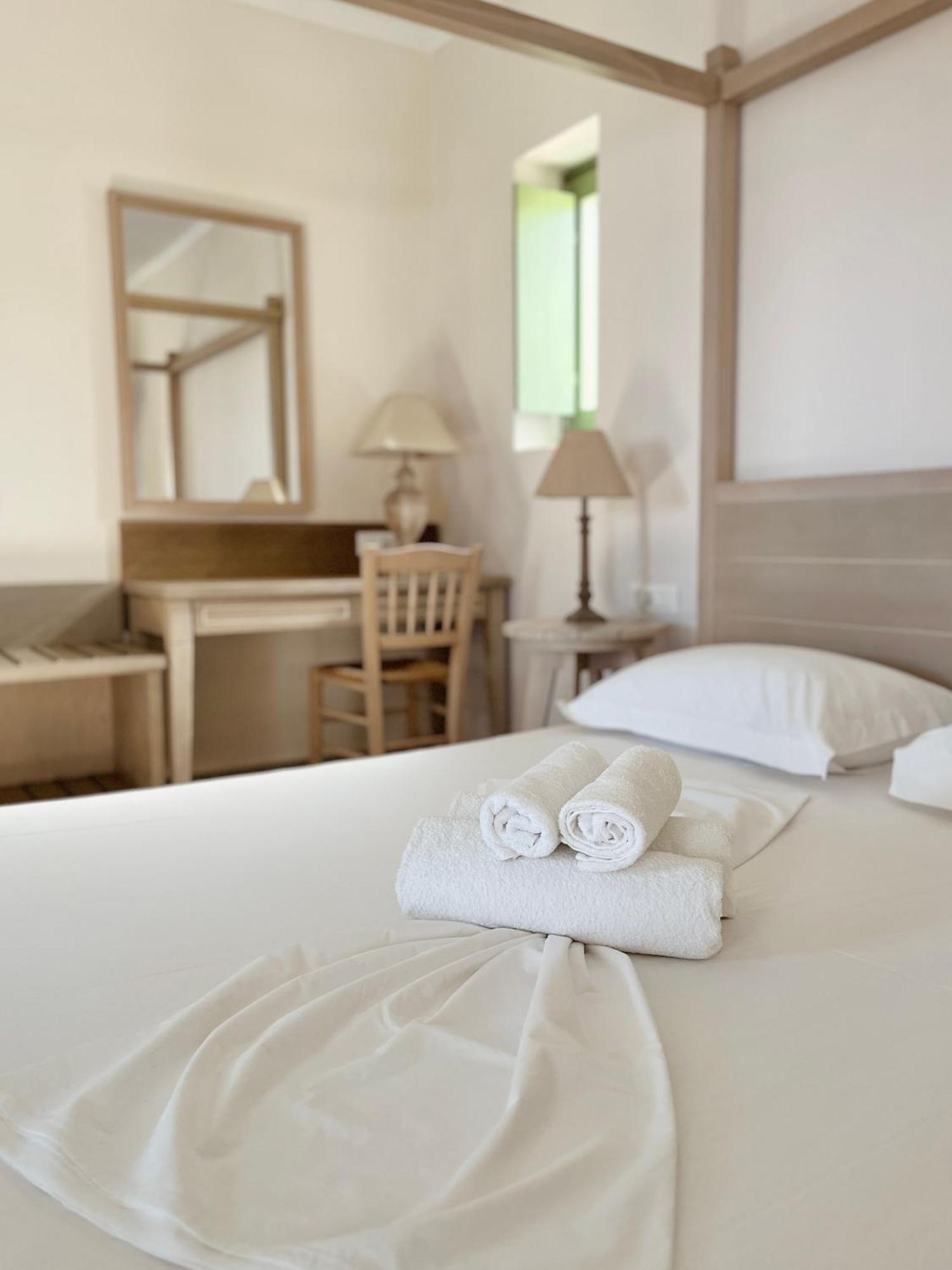 Alona Luxury Villas Arkásza Kültér fotó